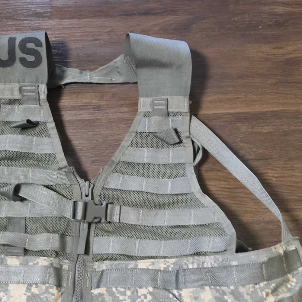Molle II Modular Lightweight Equipment Load Carrying Vest United States Army - Picture 4 of 7